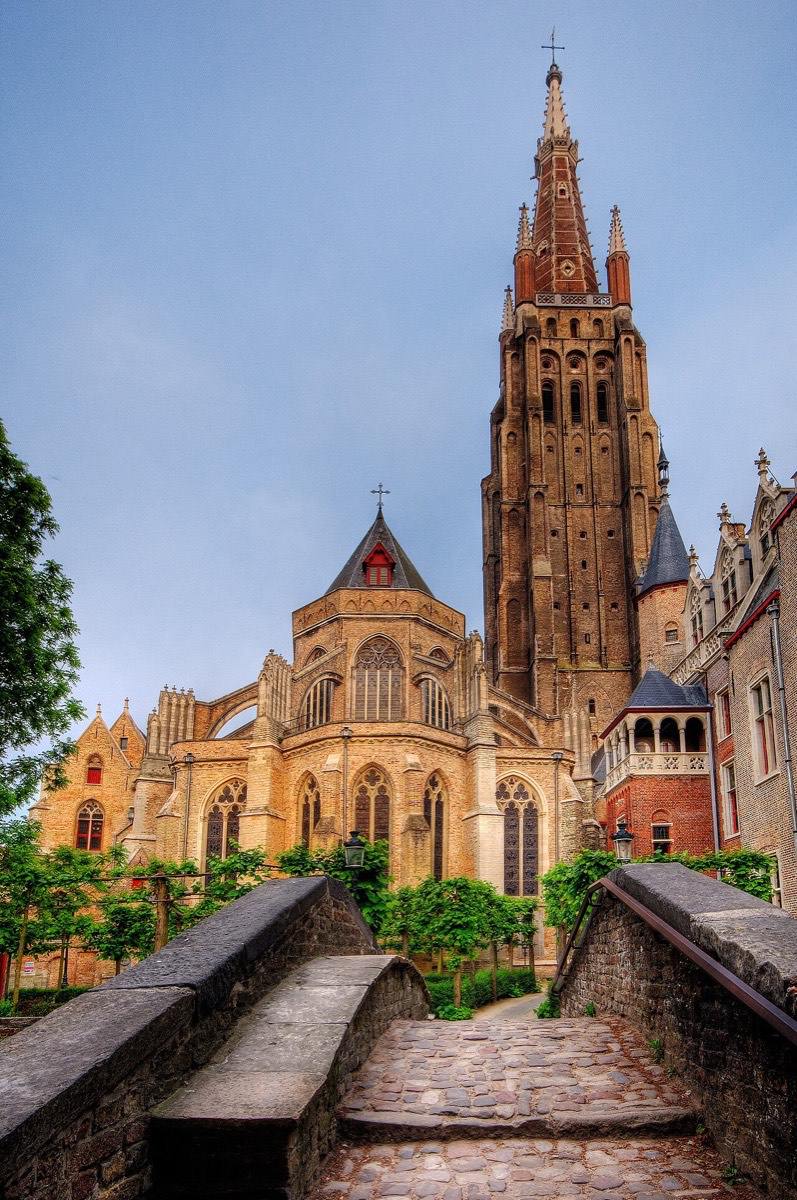 L'église Notre-Dame, à Bruges.
